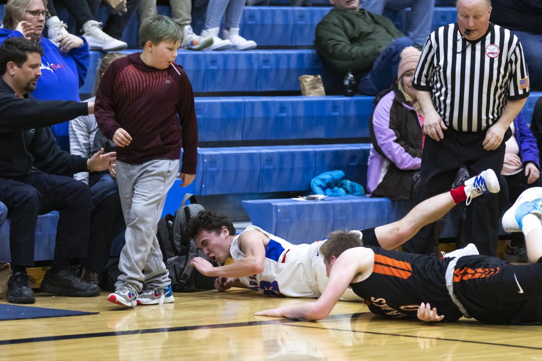 Boys Basketball Bolts bury RepublicMichigamme News, Sports, Jobs